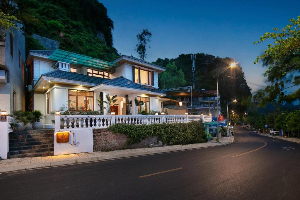 Maison Cat Ba Bay View Villa -Managed by H&E Hospitality – Ha Long Bay